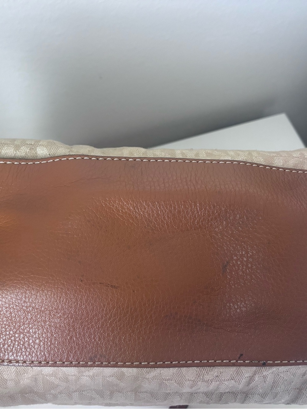 Michael Kors Signatire Marina Large Drawstring Brown & Cream Tote Bag - Picture 8 of 14